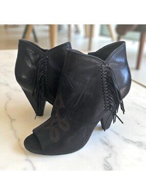 BELLE SIGERSON MORRISON Black Leather Fringe Booties Heels Size 7
